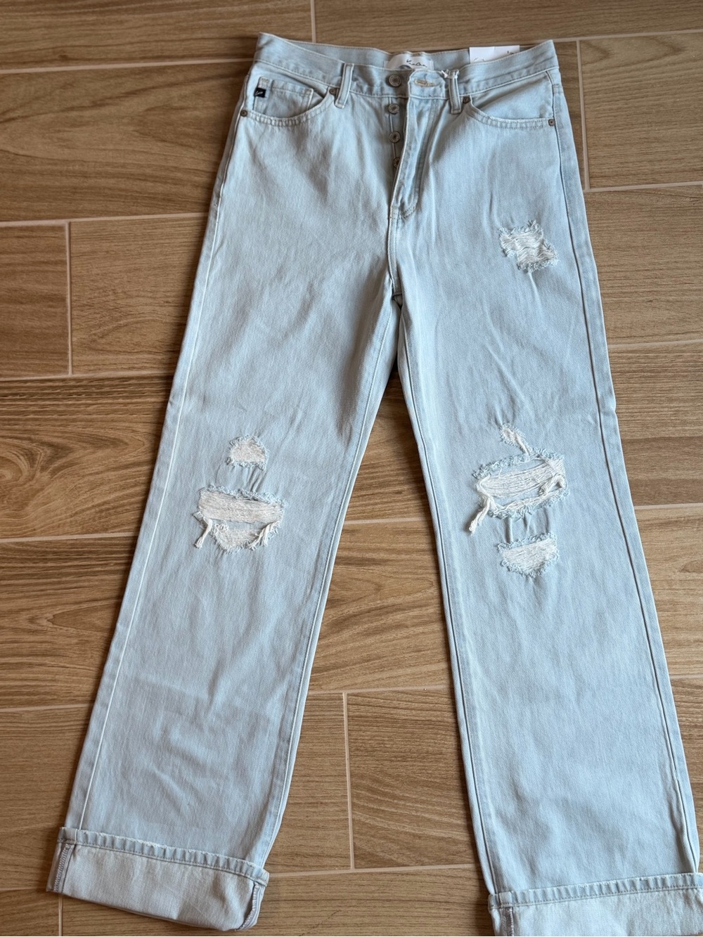 KanCan 90s flare Light Wash Distressed Boyfriend Jeans